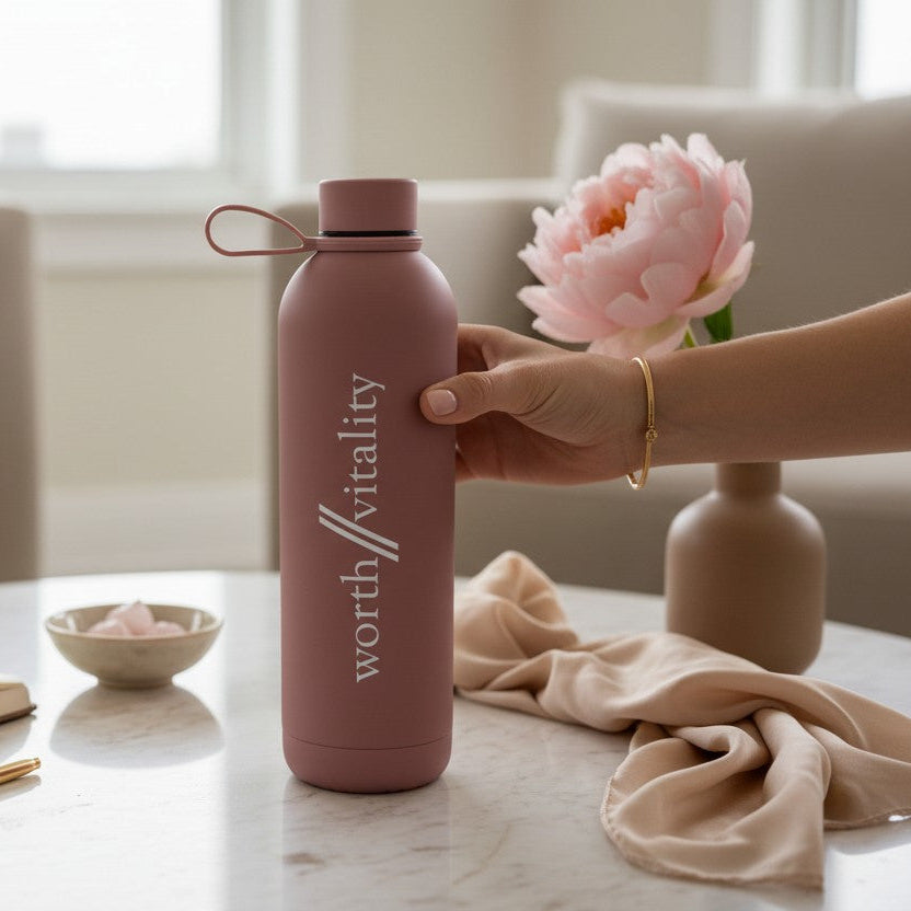 "hydrated looks good on you" water bottle - mauve